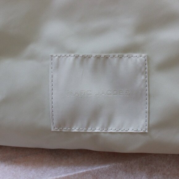 Marc Jacobs The Jelly Small Tote Bag in Clear - Picture 4 of 16